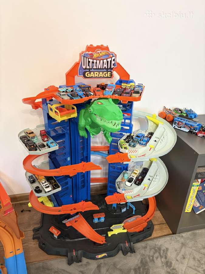 Hot Wheels garazas ultimate mega