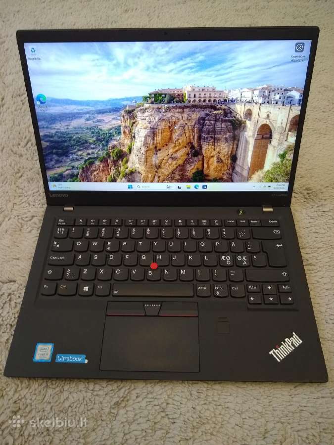 X1 Carbon gen5/i5-7200/8/256gb