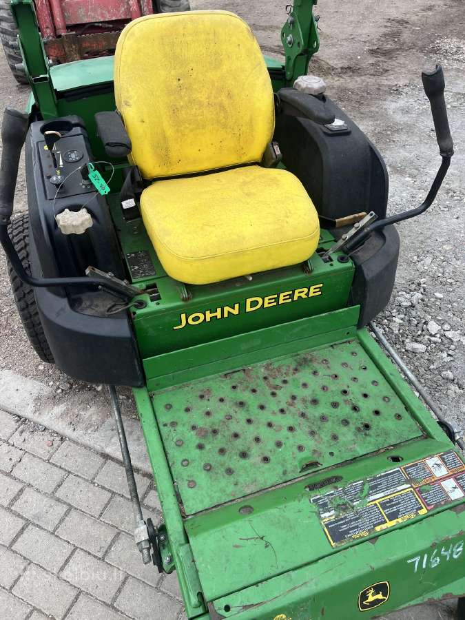 Nulinio apsisukimo dyzelinis John Deere 997