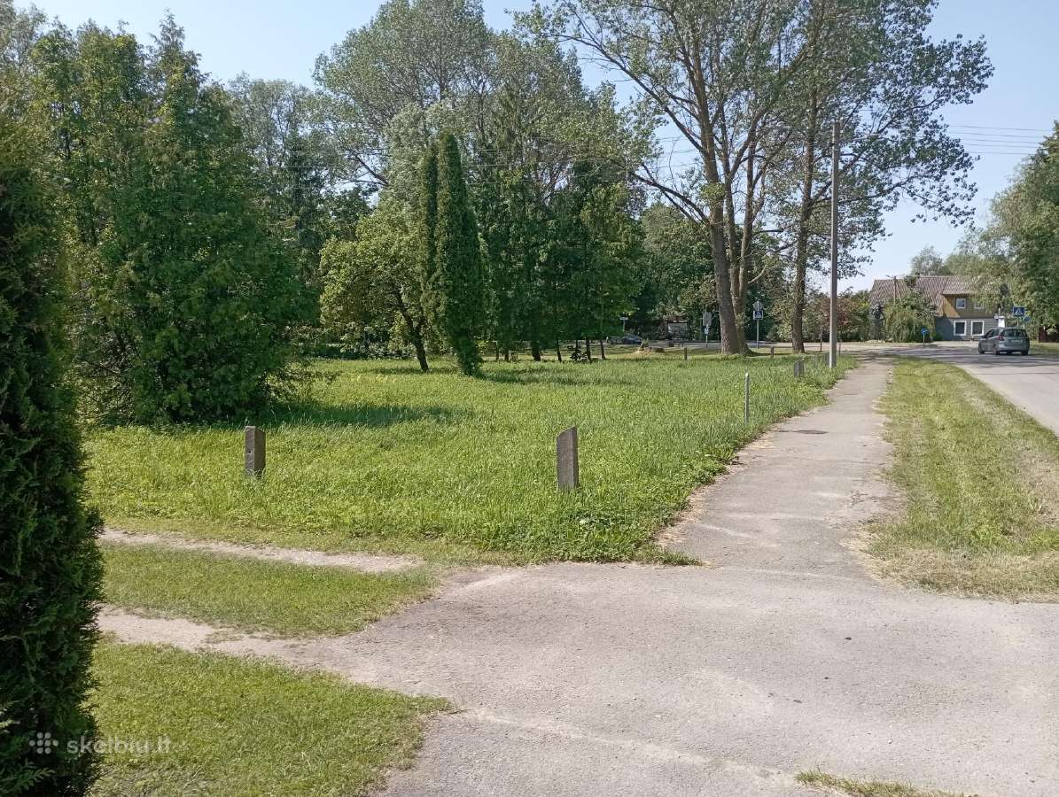 Namų valdos sklypas prie Kuršių marių.