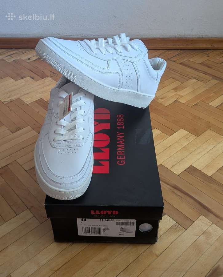 Lloyd batai