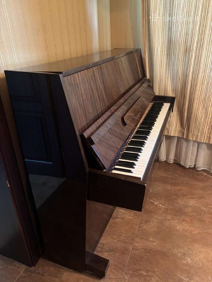 Pianinas Lirika - nuotraukos Nr. 2