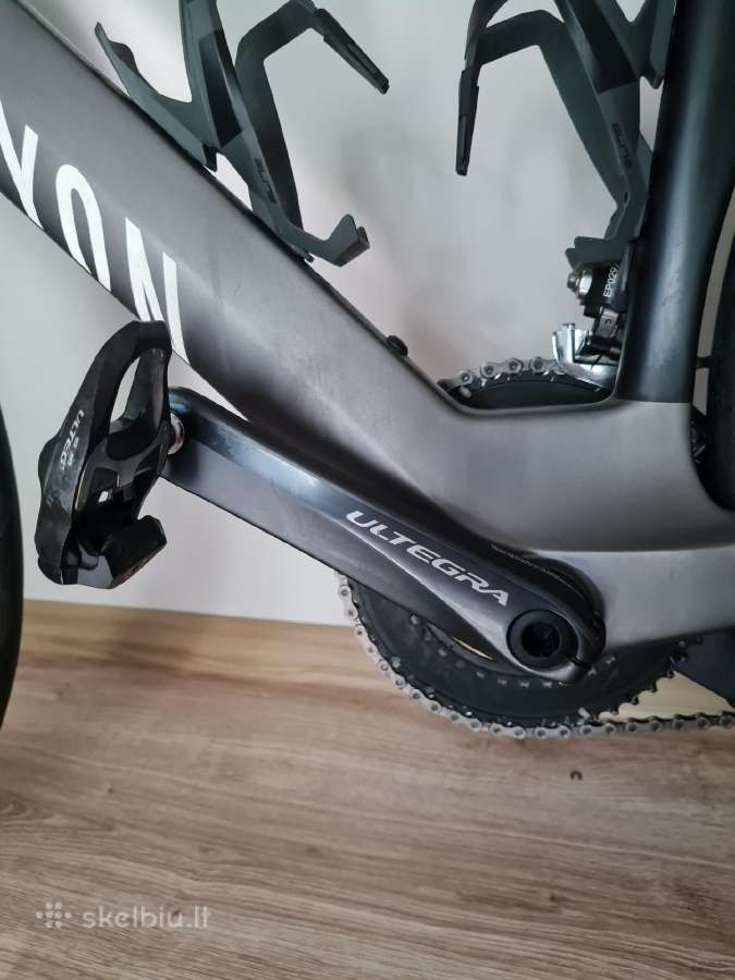 Canyon Speedmax CF 9.0 Di2 triatlono dviratis - nuotraukos Nr. 9