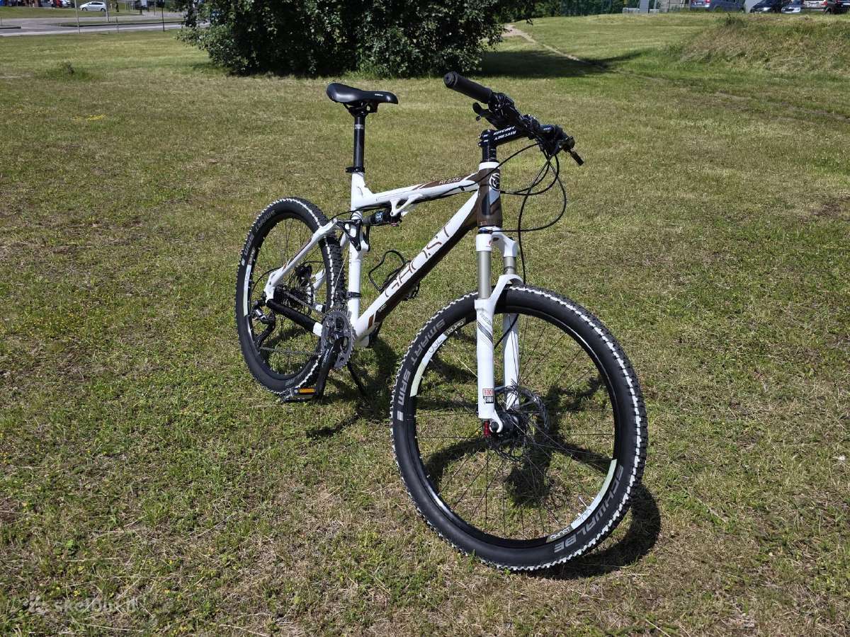 Full-suspension Ghost Rt 5700 Rockshox Reba