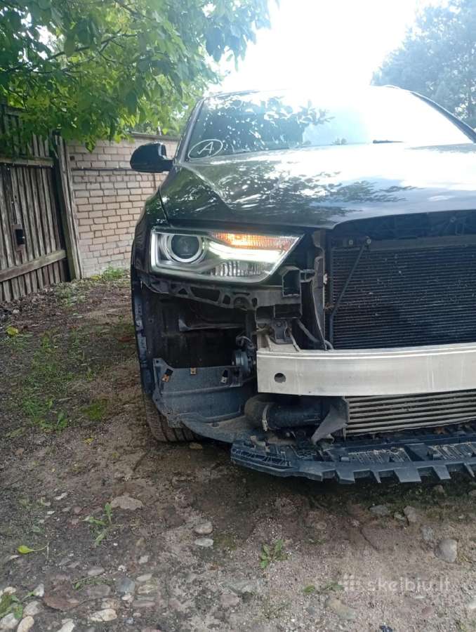 Audi Q3 8u 2017 dešinės pusės priekinis žibintas