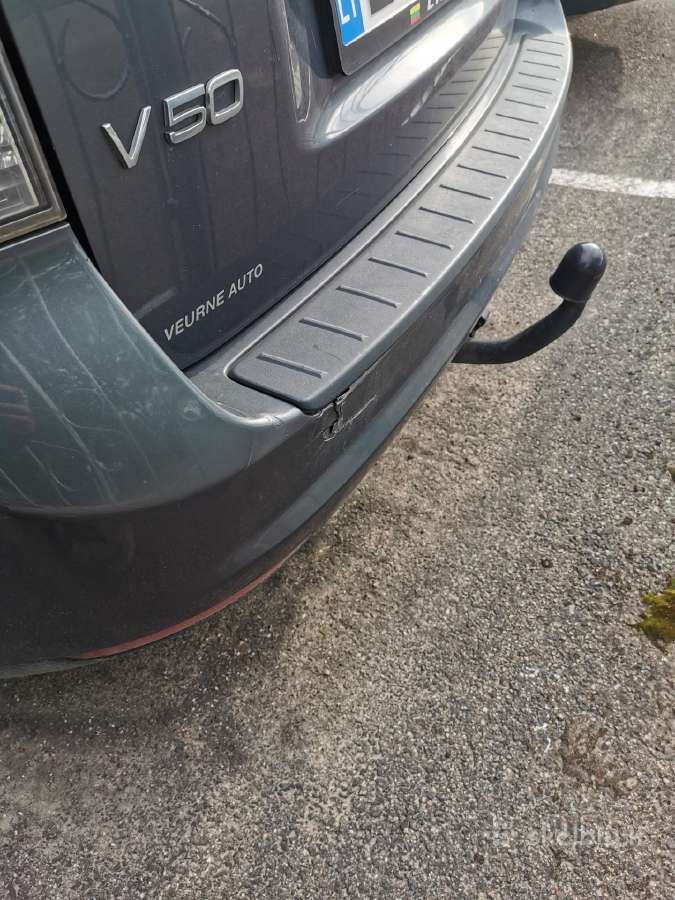 Volvo V50, su variklio defektu. - nuotraukos Nr. 3