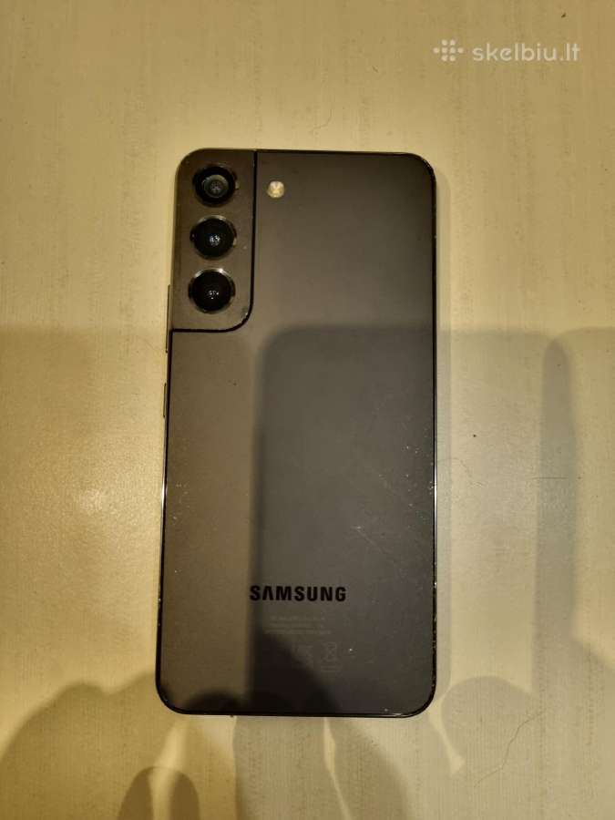 Samsung S22
