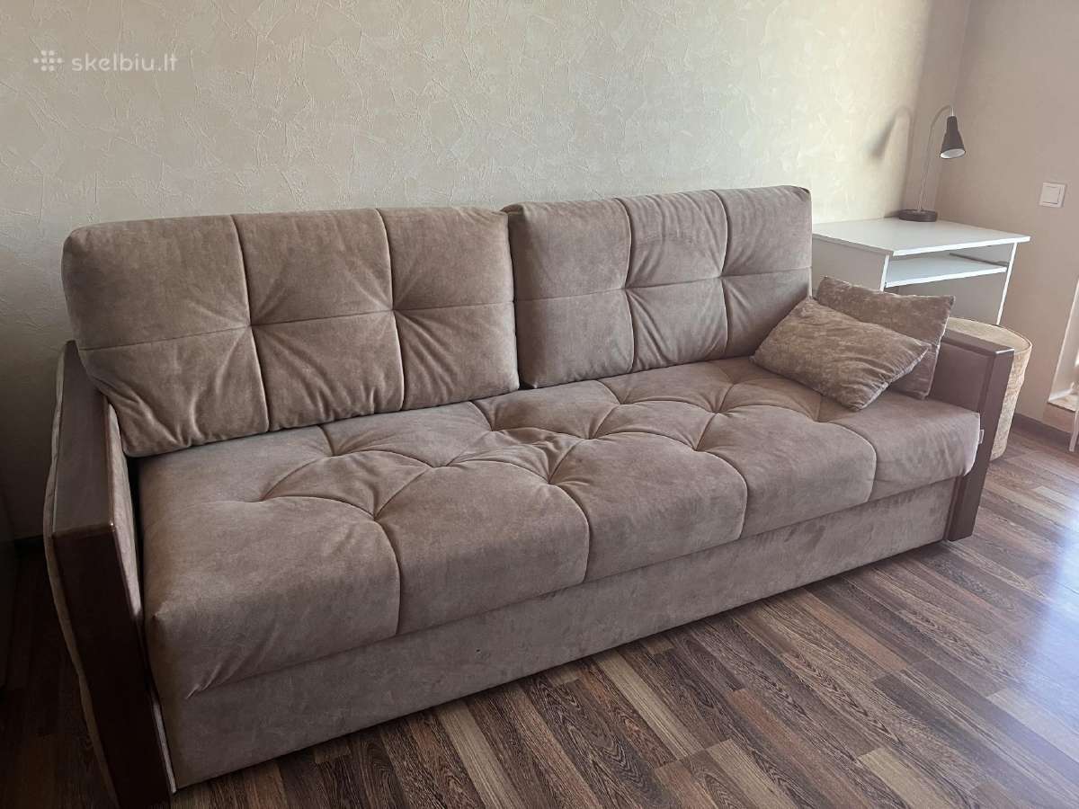 Dvigulė sofa lova. Naudota 5 metus.