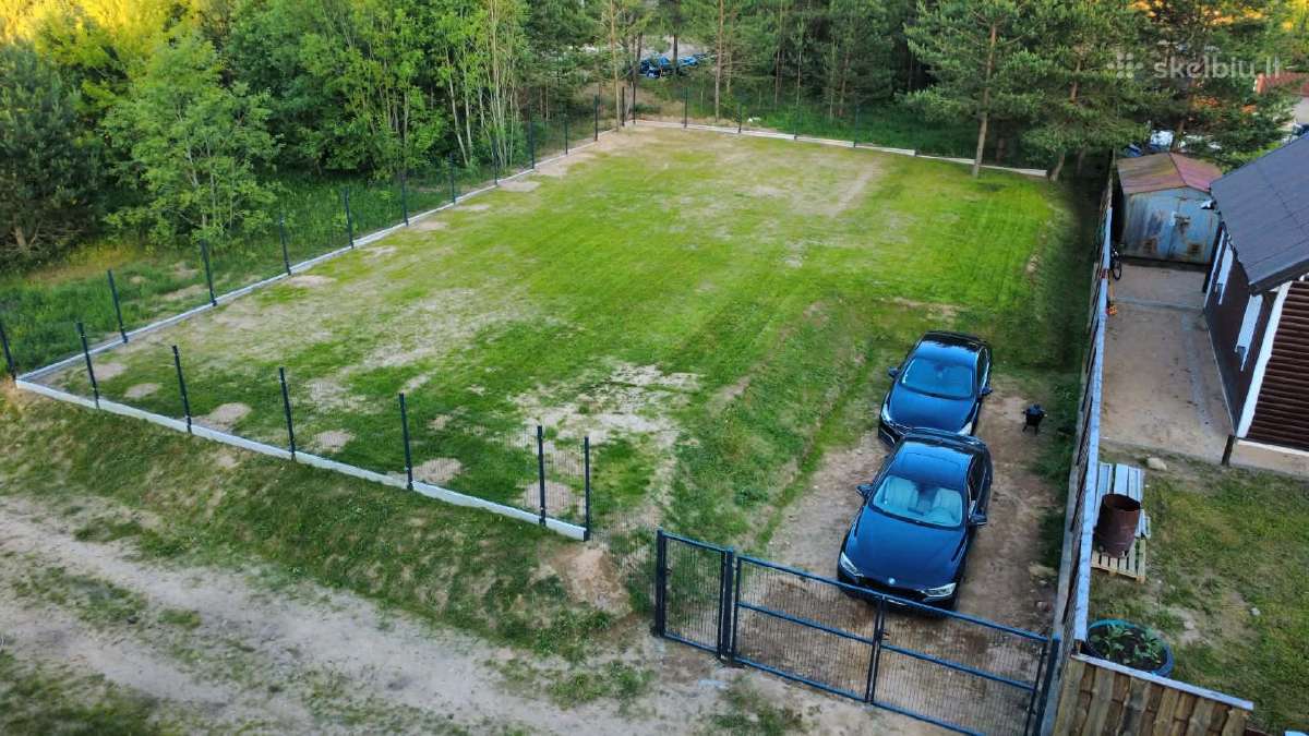 Parduodamas stačiakampio formos 6 arų sklypas