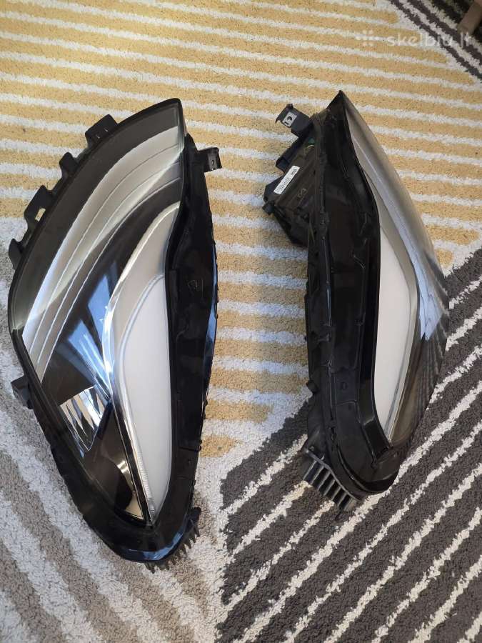 Priekiniai žibintai, Tesla Model 3 2019