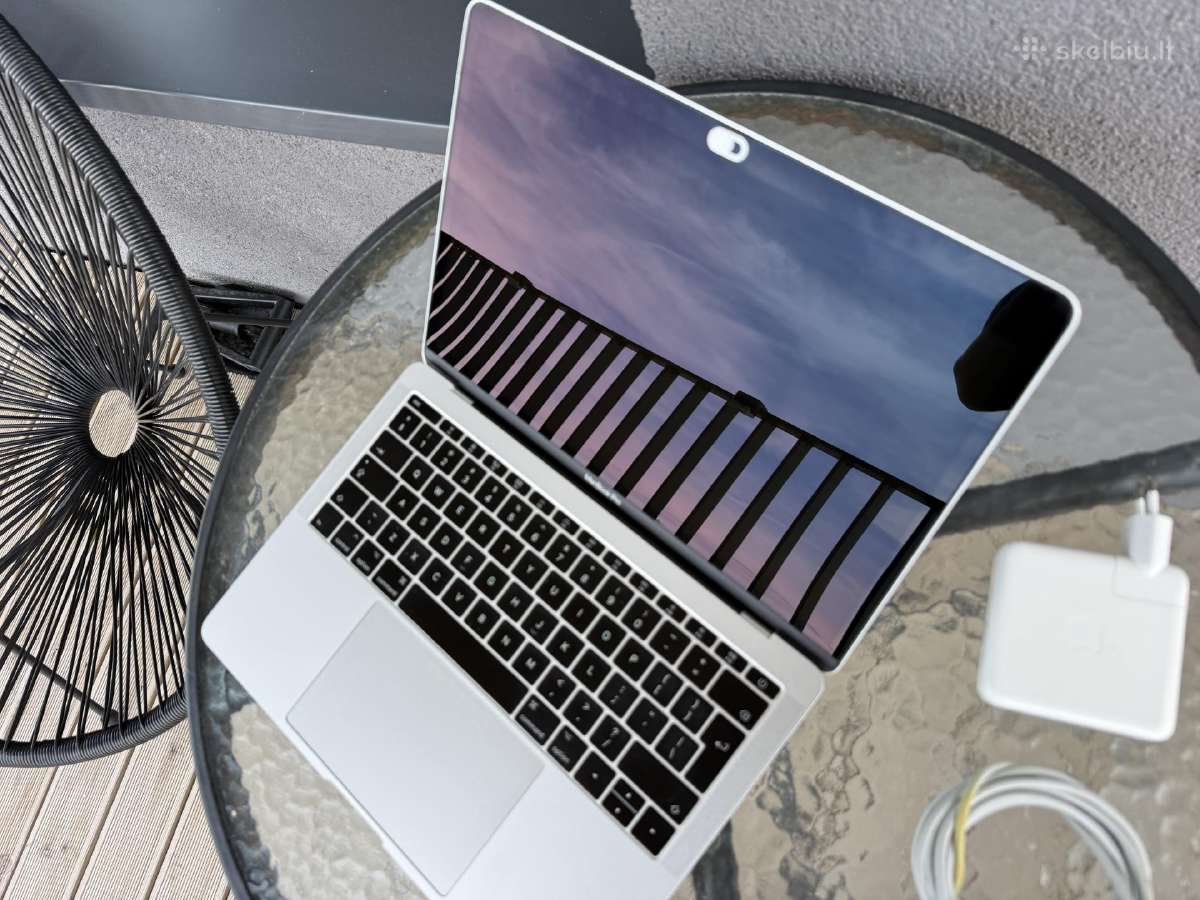 MacBook Pro 13 inch A1708 2017 2 Thunderbolt 3