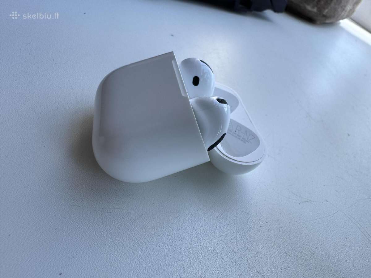 Airpods 4 - Active Noise Cancellation