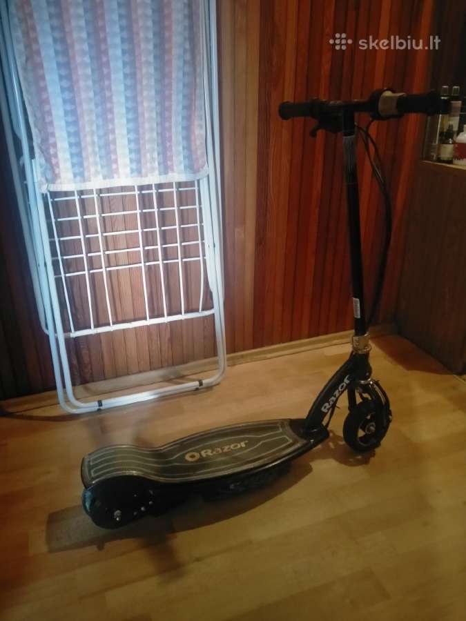 Elektrinis paspirtukas Razor