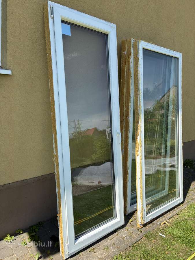 Parduodu terasos duris ir 4 langus