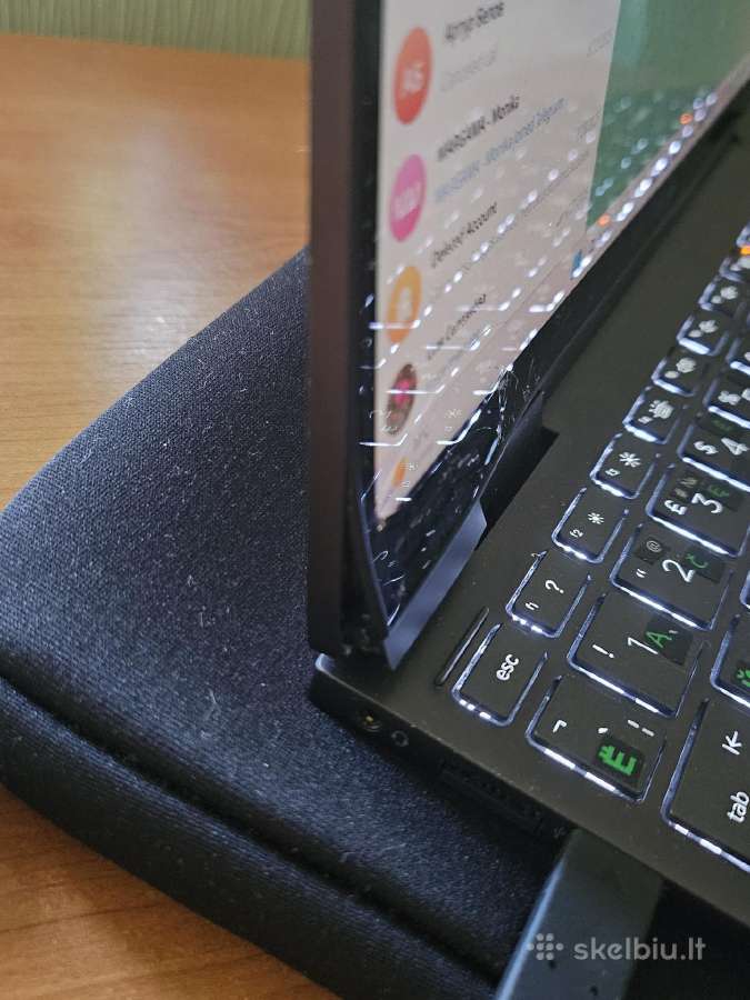 Parduodu Hp Envy 13 colių 360 su defektu - nuotraukos Nr. 2