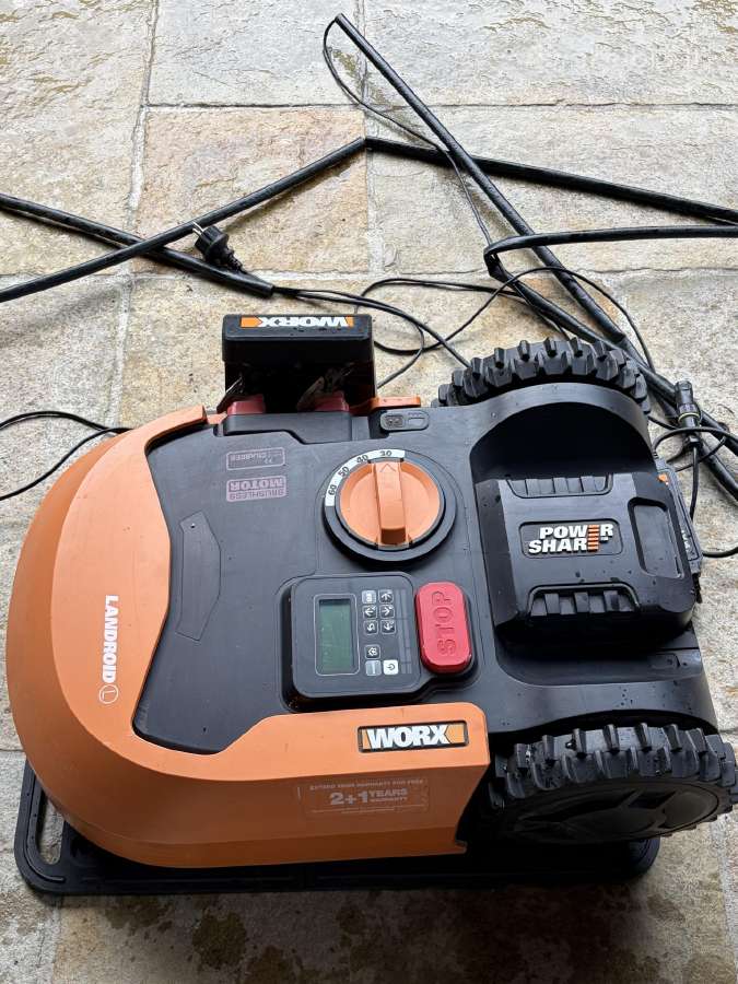 Parduodamas Worx Landroid L1500 Wr153e