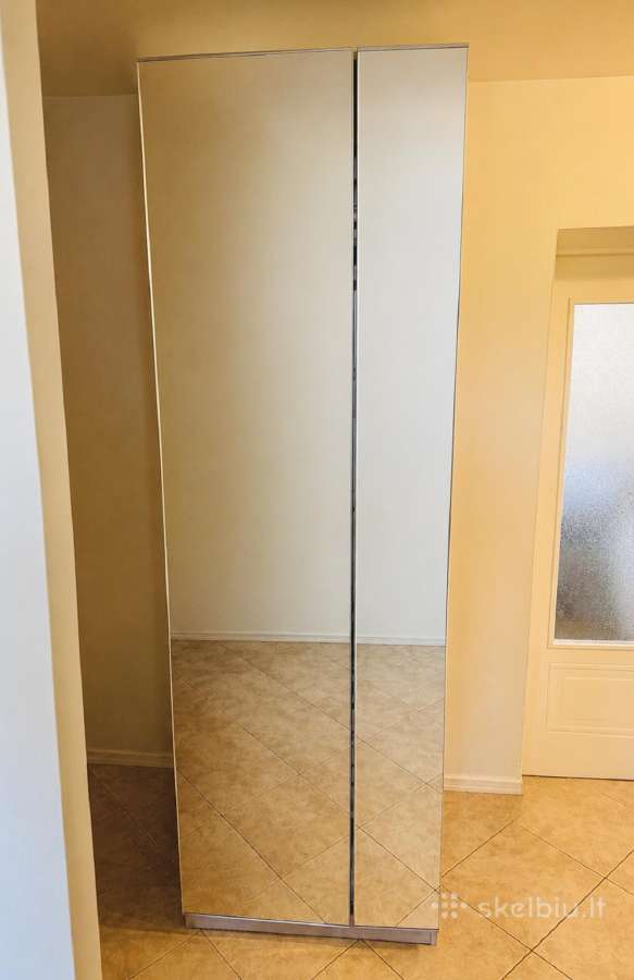 Puikios būklės Ikea Pax spinta (75x236)