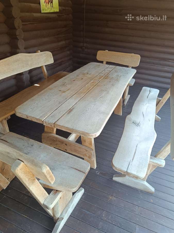 Ąžuolo masyvo lauko baldai