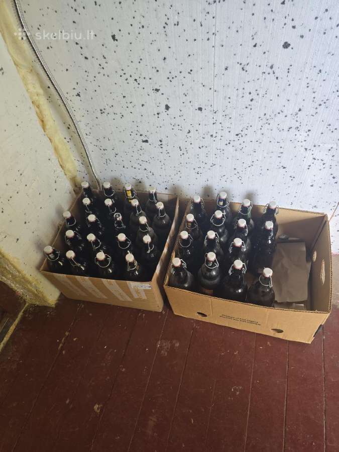 35 buteliai su kamščiu (1 litras)