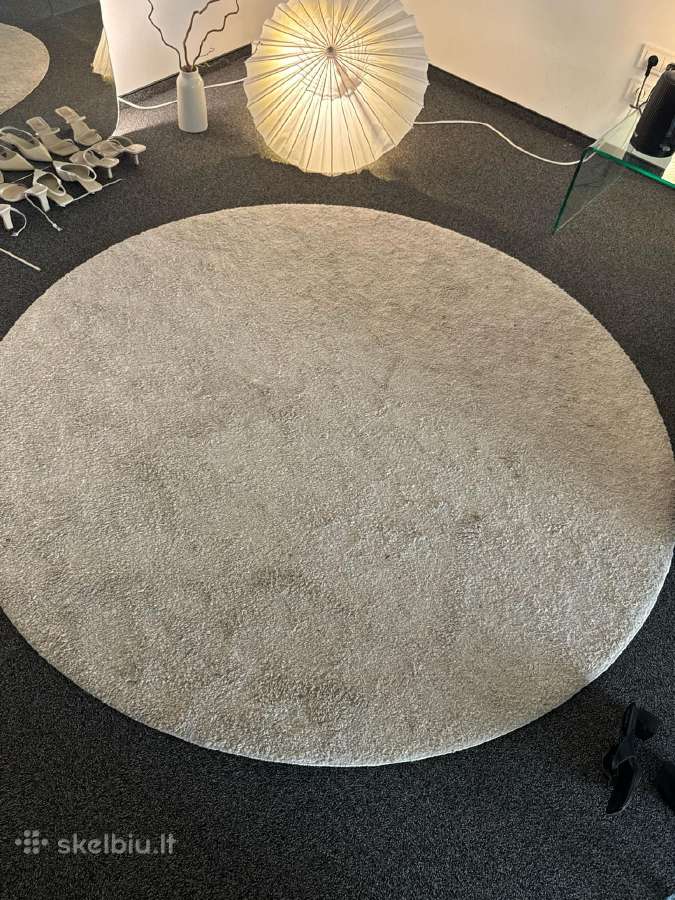 Ikea apvalus kilimas