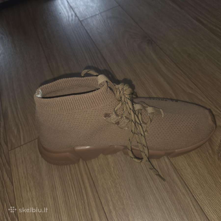 Balenciaga mot batai - nuotraukos Nr. 7