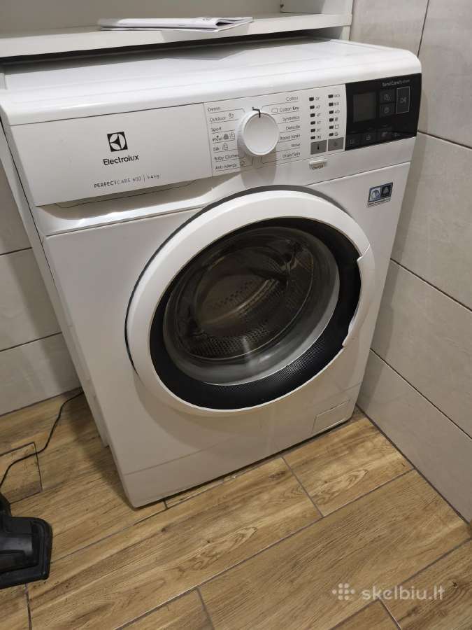 Electrolux skalbimo mašina