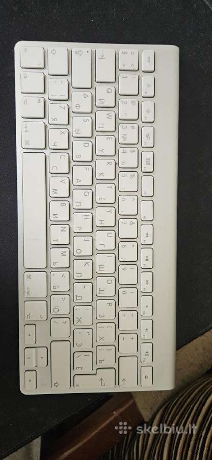 Parduodu belaidę Apple klaviatūrą.
