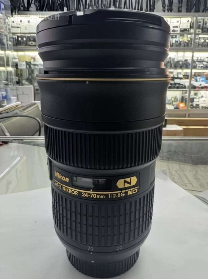 Nikon 24-70mm f2.8