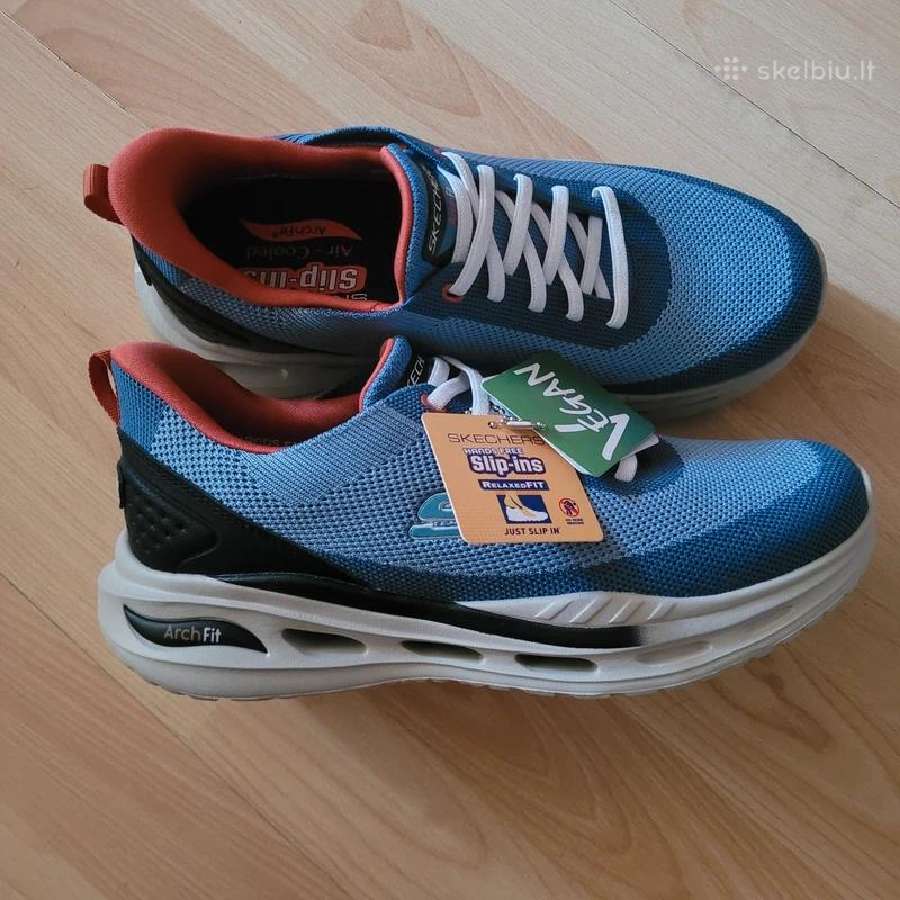 Skechers kedai.