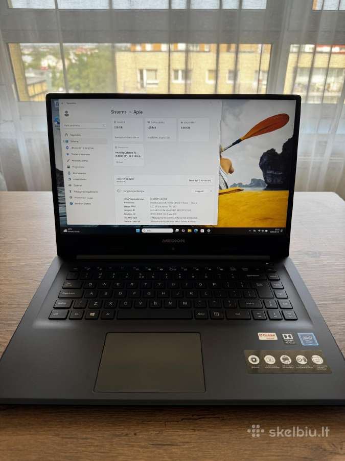 Medion SSD 238gb RAM 8gb