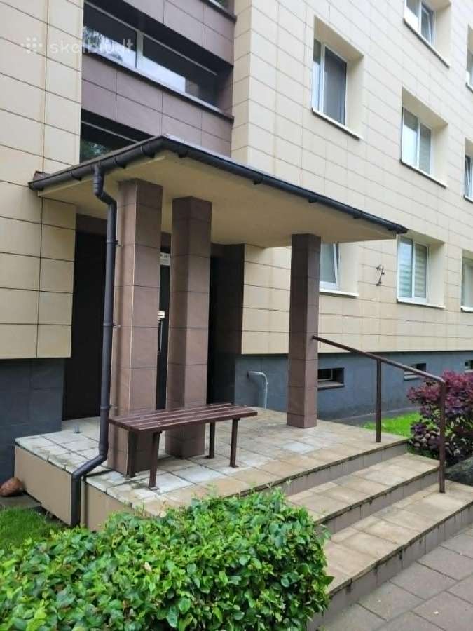 1 kambario butas