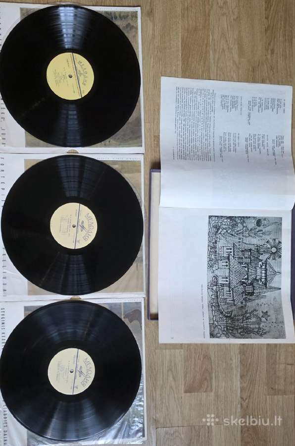 Parduodu M. K. Čiurlionio kūrinių 3 vinilus
