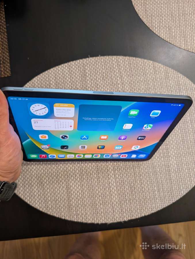 iPad Air 5-2022m. (A2588)