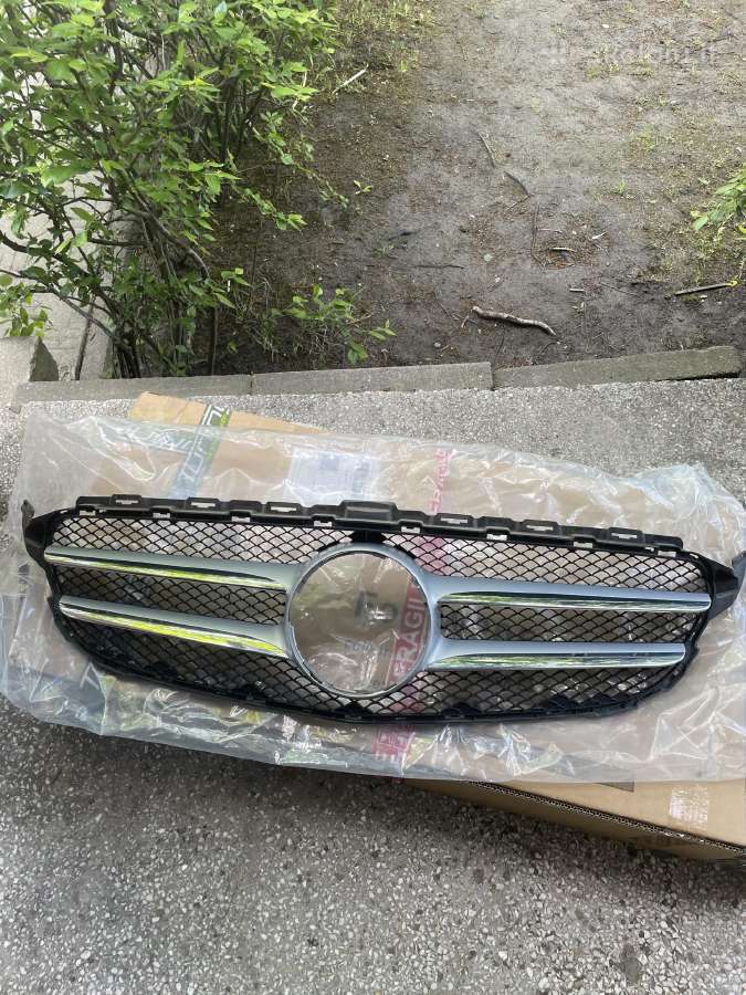 Mercedes benz priekinės grotelės Org Amg line