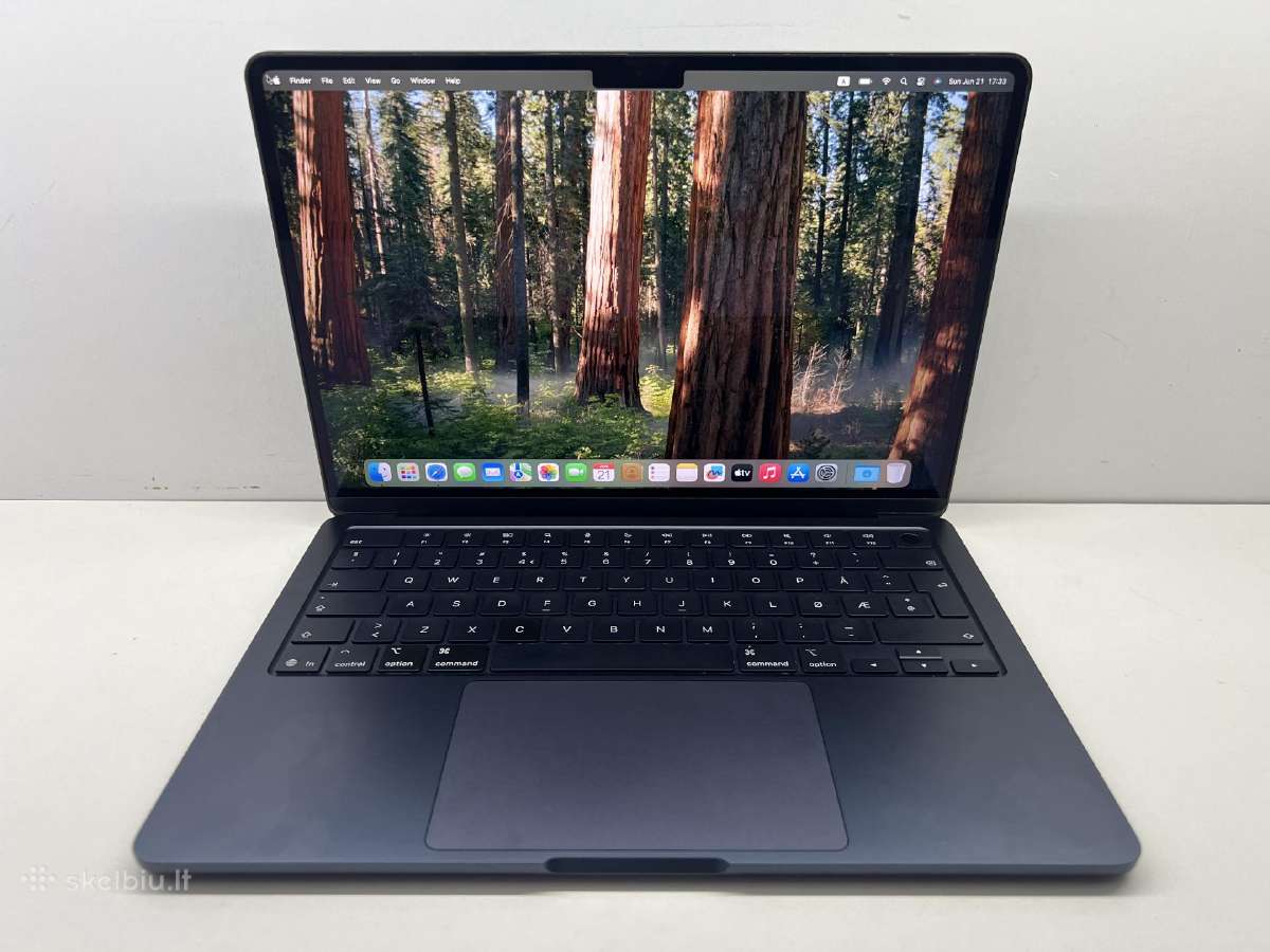 MacBook Air A3240
