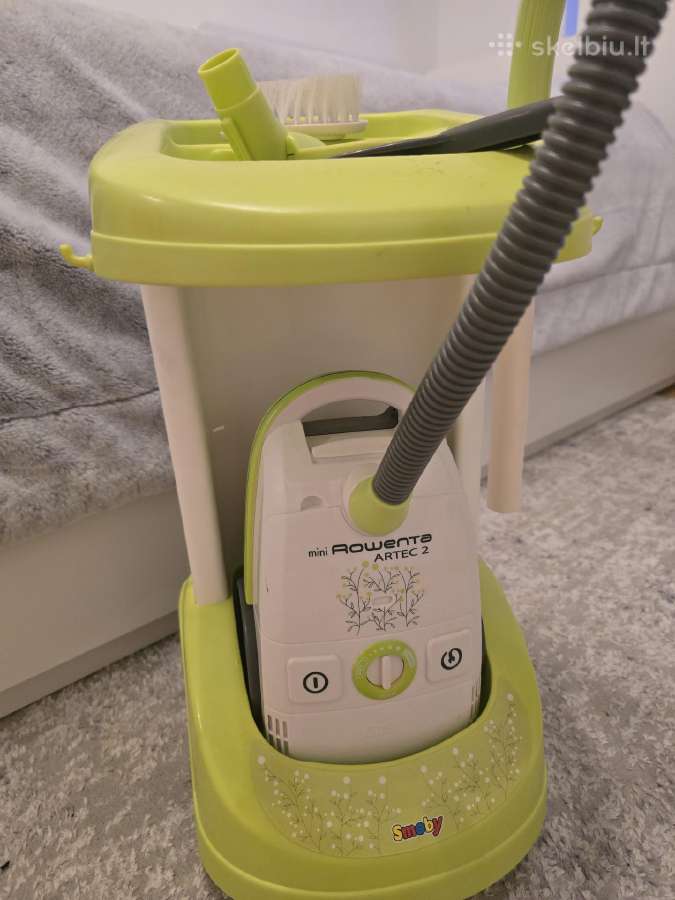 Parduodamaa žaislinis siurblys