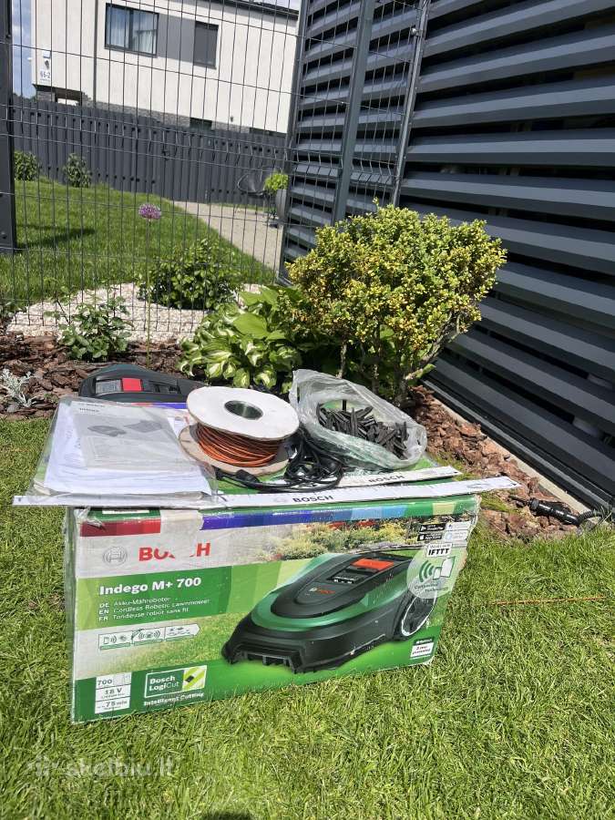 Vejos robotas Bosch Indego M 700