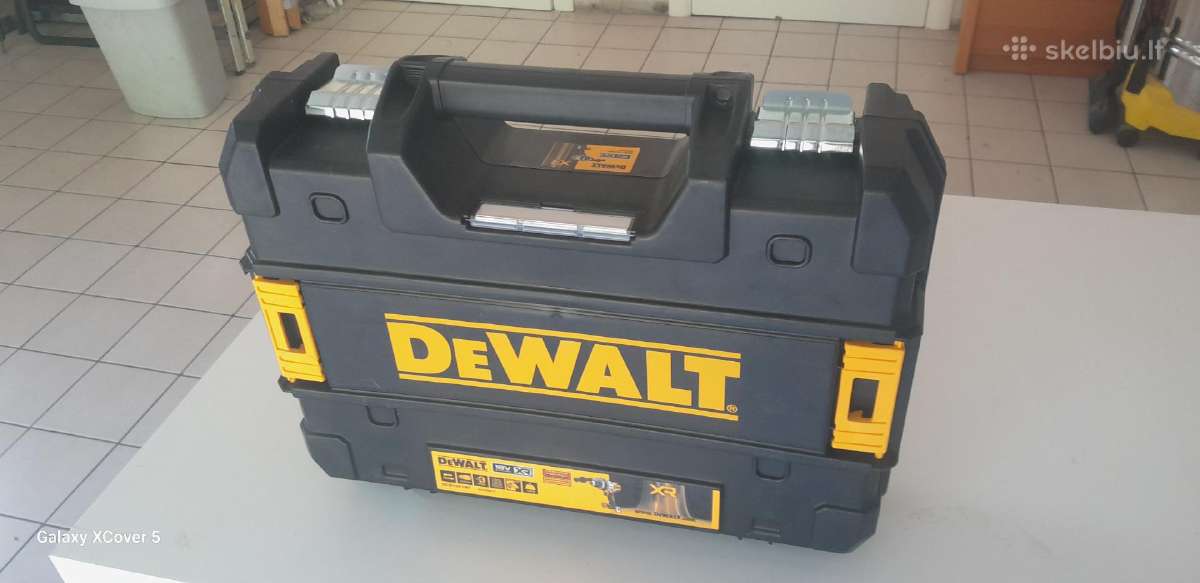 Dewalt įrankių dėžės