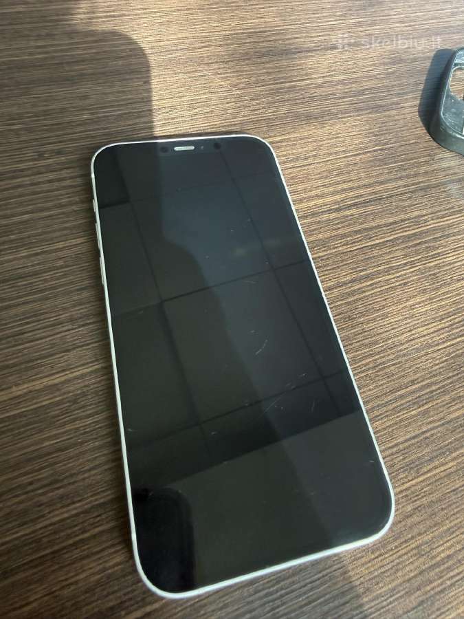 iPhone 12