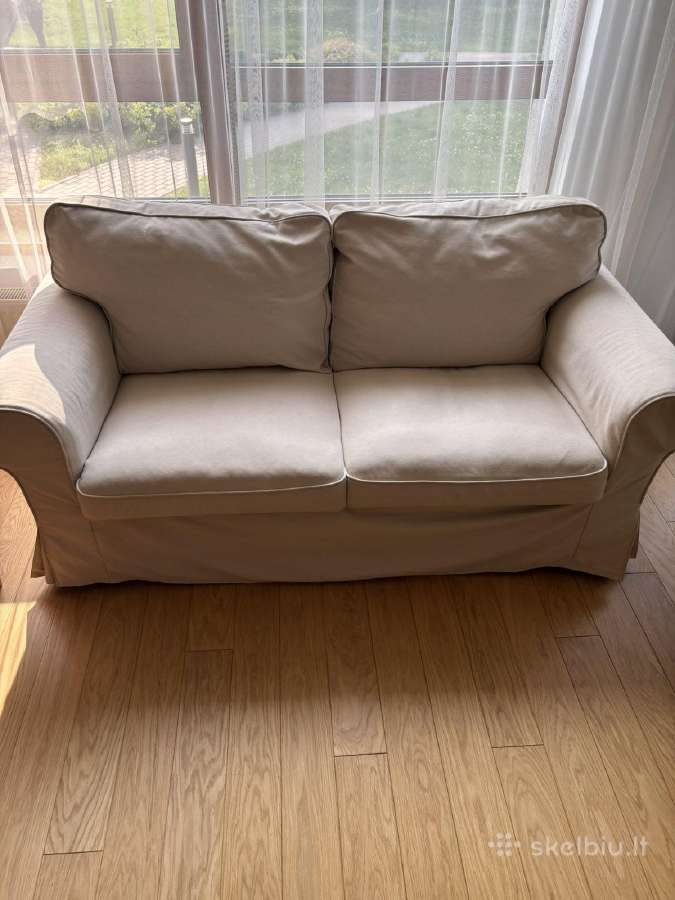 Parduodama naudota tvarkinga sofa – 150 €