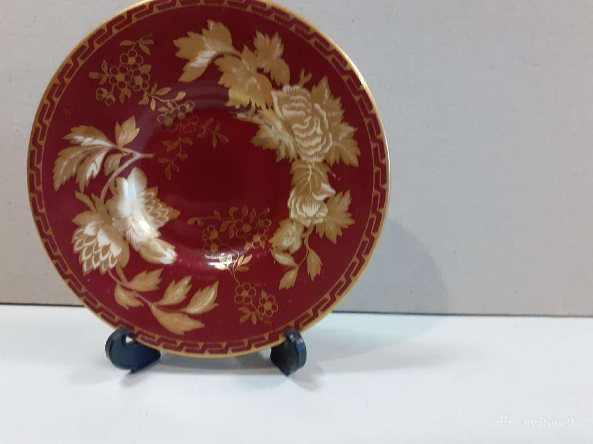 Wedgewood lėkštutė iš Tonquin Ruby Nr. W2488 D-13