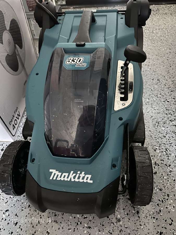 Elektrinė makita žoliapjovė