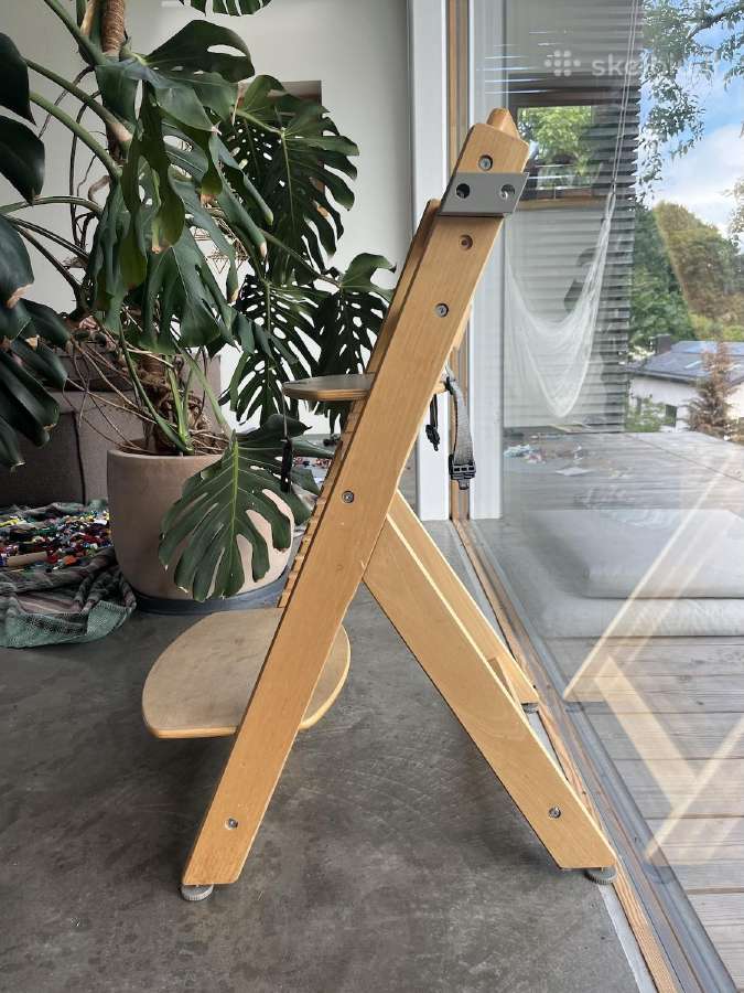 Medinė maitinimo kėdutė Safety 1st Timba