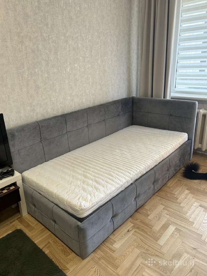 Viengulė lova. Defektai matosi nuotraukose