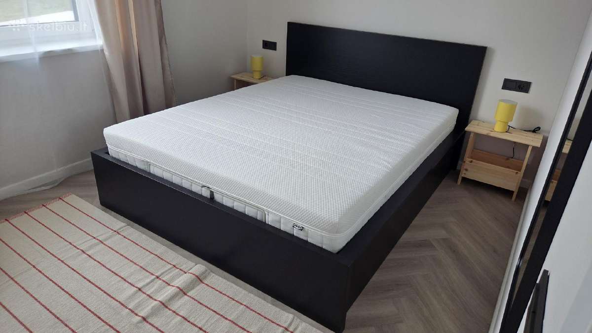 Dvigulė Ikea lova Malm su patalynės dėže