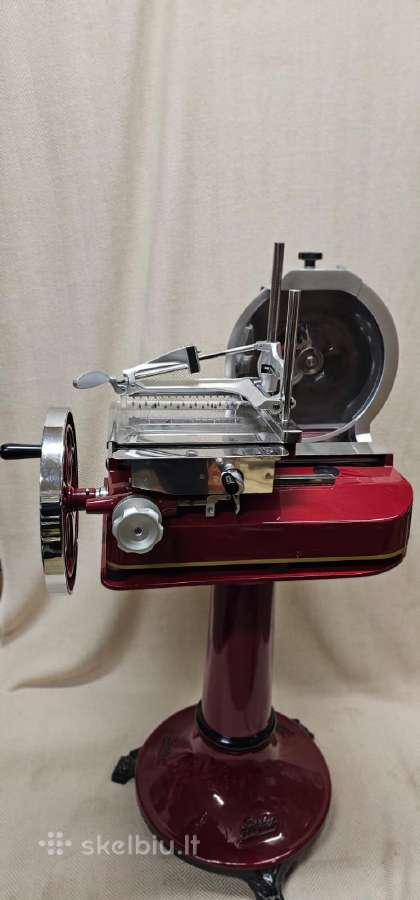 Berkel Volano B114 mėsos pjaustyklė su stalu