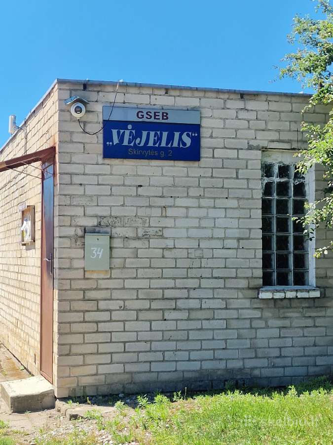Tvarkingas tinkuotas su duobe. Stogas sutvarkytas. - nuotraukos Nr. 3