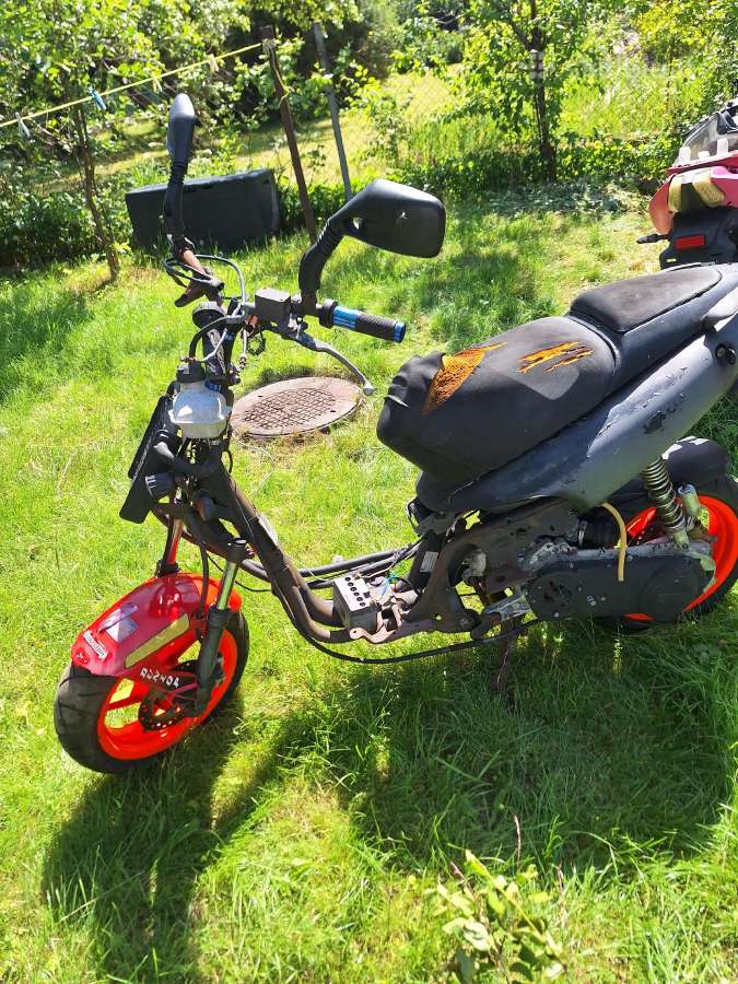 Įvairus moto nebaigti projektai