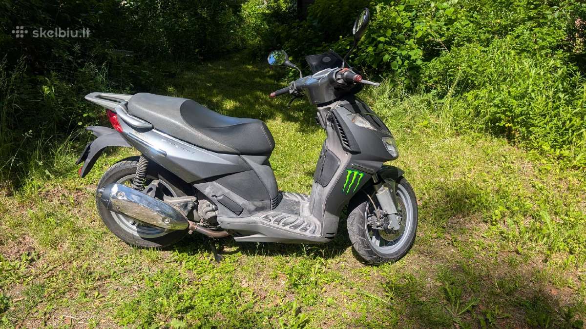 Aprilia Sportcity 250 motoroleris, scooter - nuotraukos Nr. 2