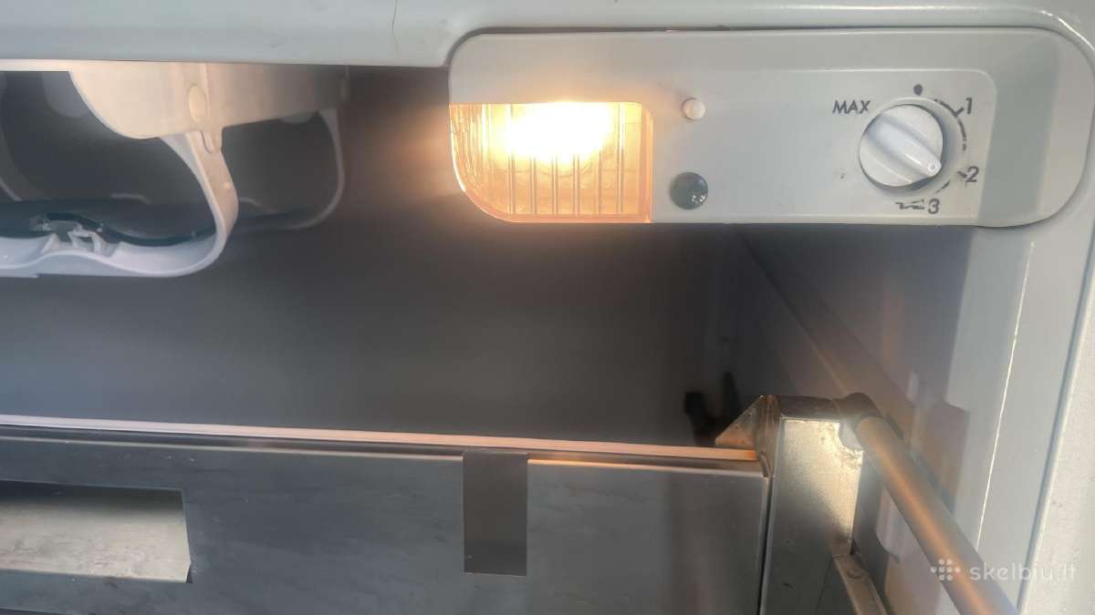 Hotpoint integruojamas šaldytuvas-stalčius - nuotraukos Nr. 8
